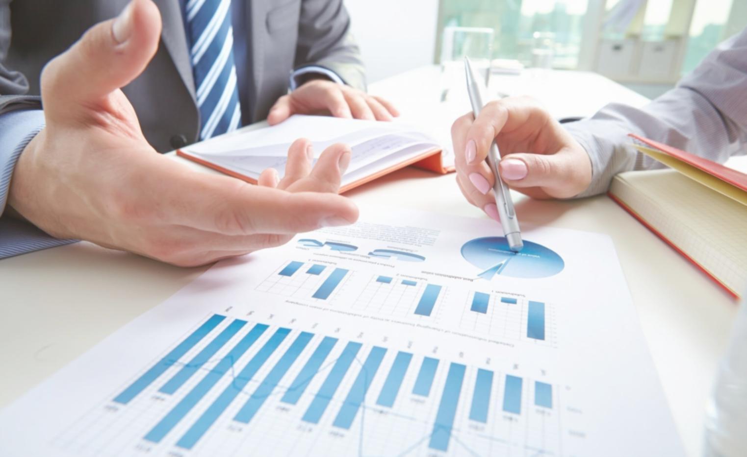 Sessione pratica di meditazione guidata in gruppo